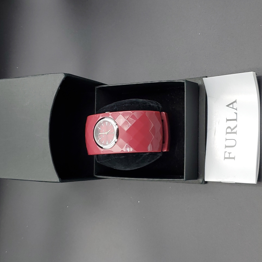 Furla wine watch